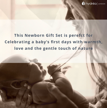 HYDREA LONDON BABY BLISS BED + BATH NEWBORN GIFT SET – BABY BRUSH + BAMBOO WASH MITT